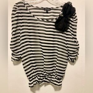 Bebe M Sheer Top Big Bow Striped black White Blouse Rouched Sleeve Elastic Waist